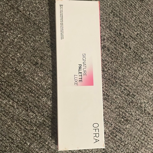Ofra Signature Palette Luxe - Picture 1 of 3
